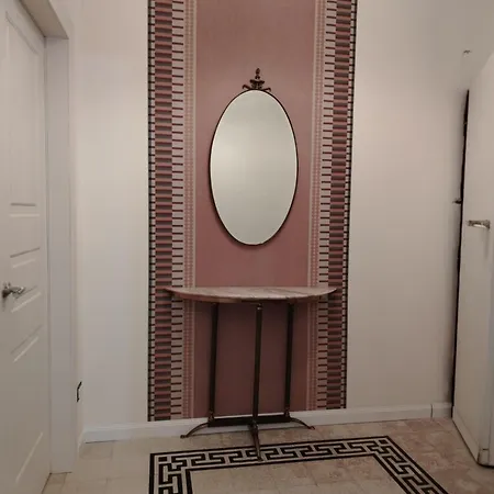 B62 Charm Apartment
