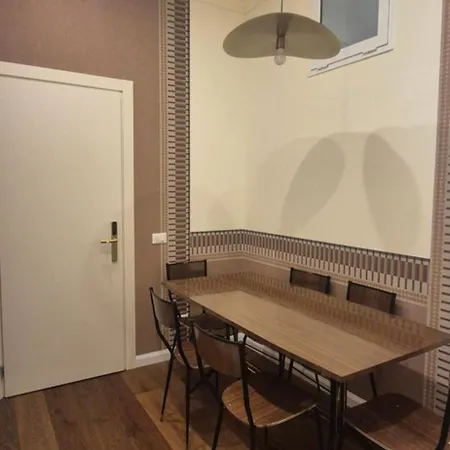 Apartment B62 Charm