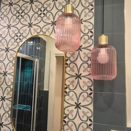 B62 Charm Apartment *